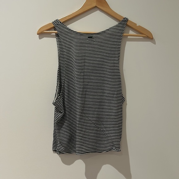 Striped tank top - Picture 2 of 2